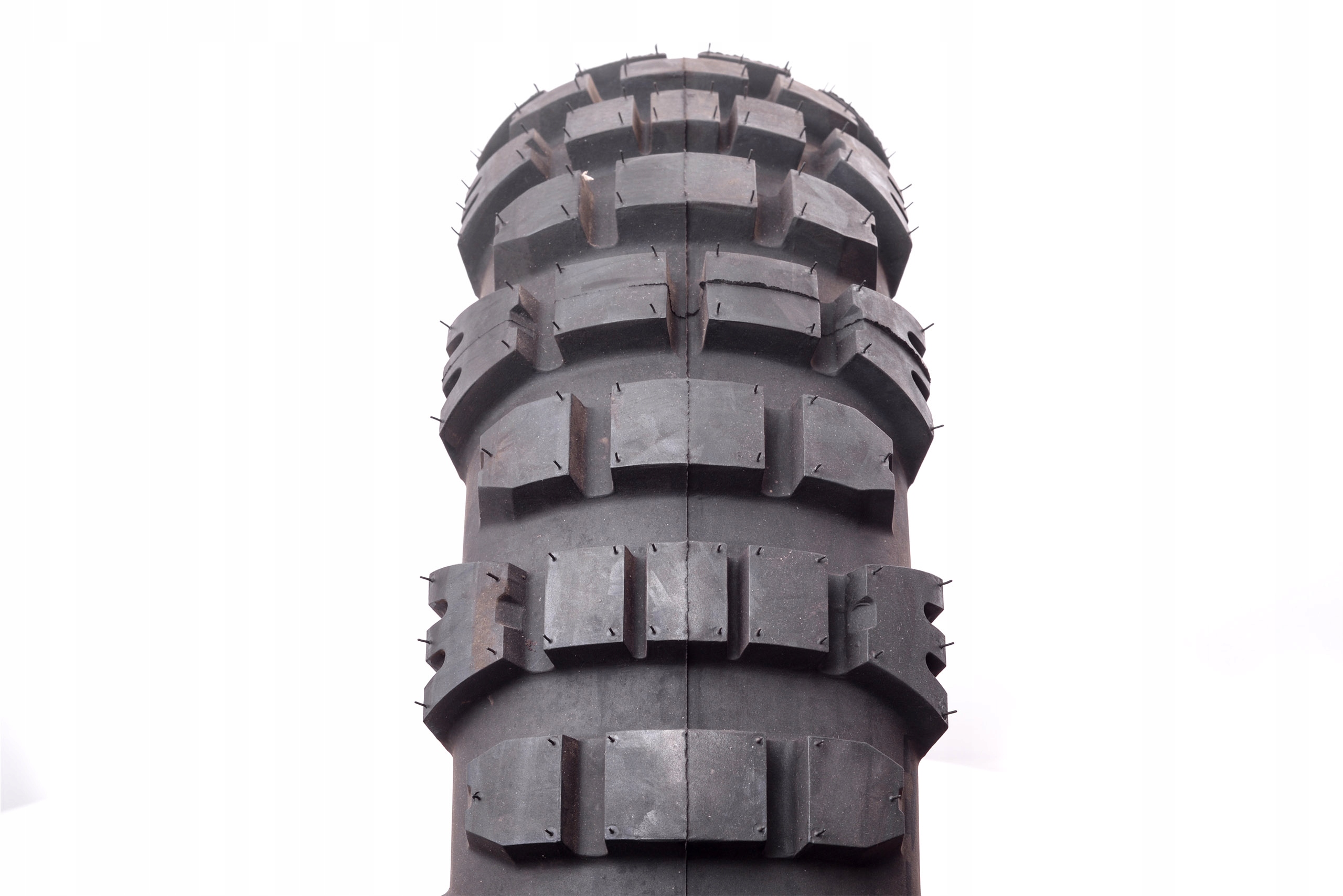 150/70-18 opona MITAS E-09 ENDURO M+S REAR 70R